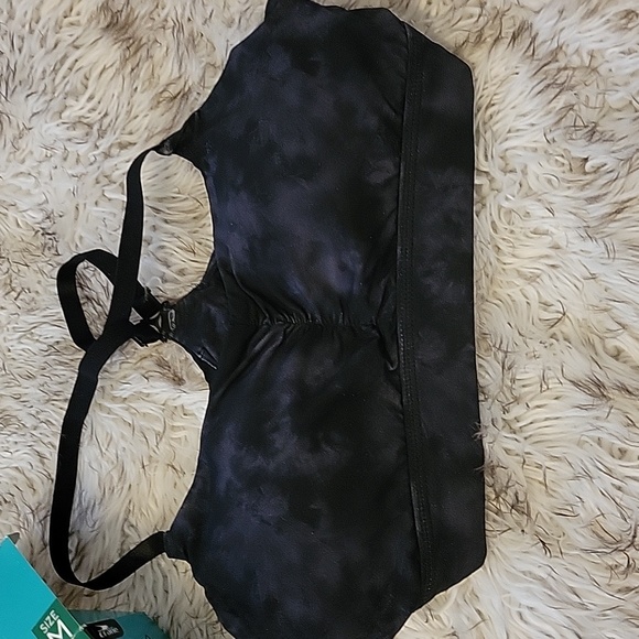 Ladies sports bra - Picture 3 of 3